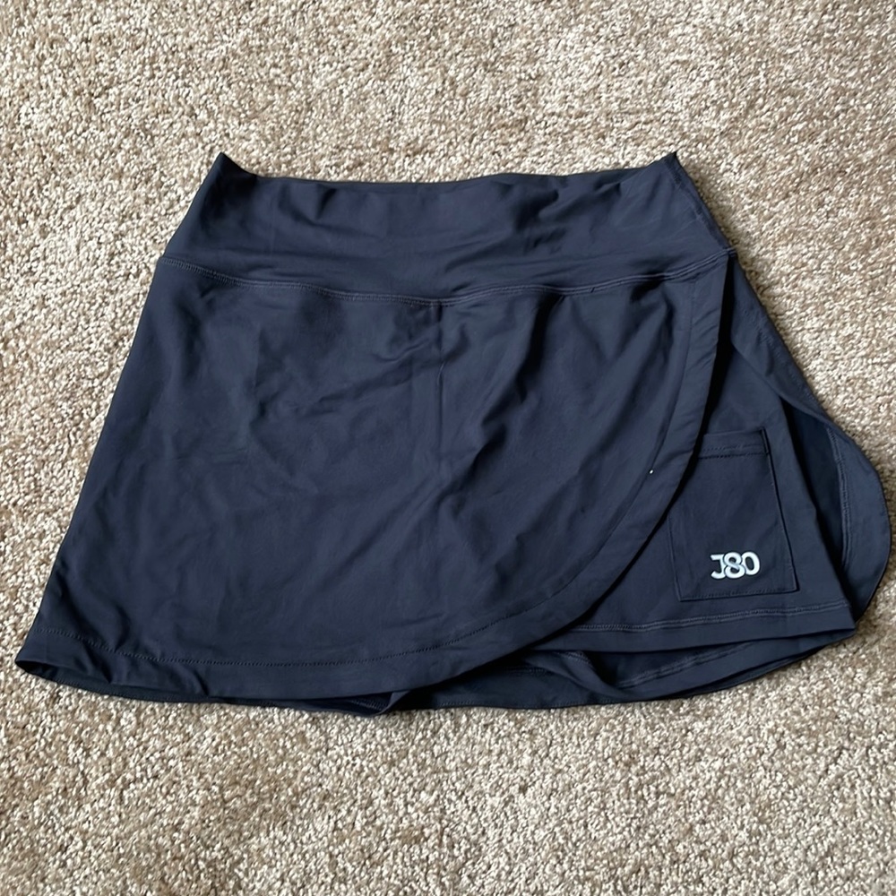 J80 tennis skort
